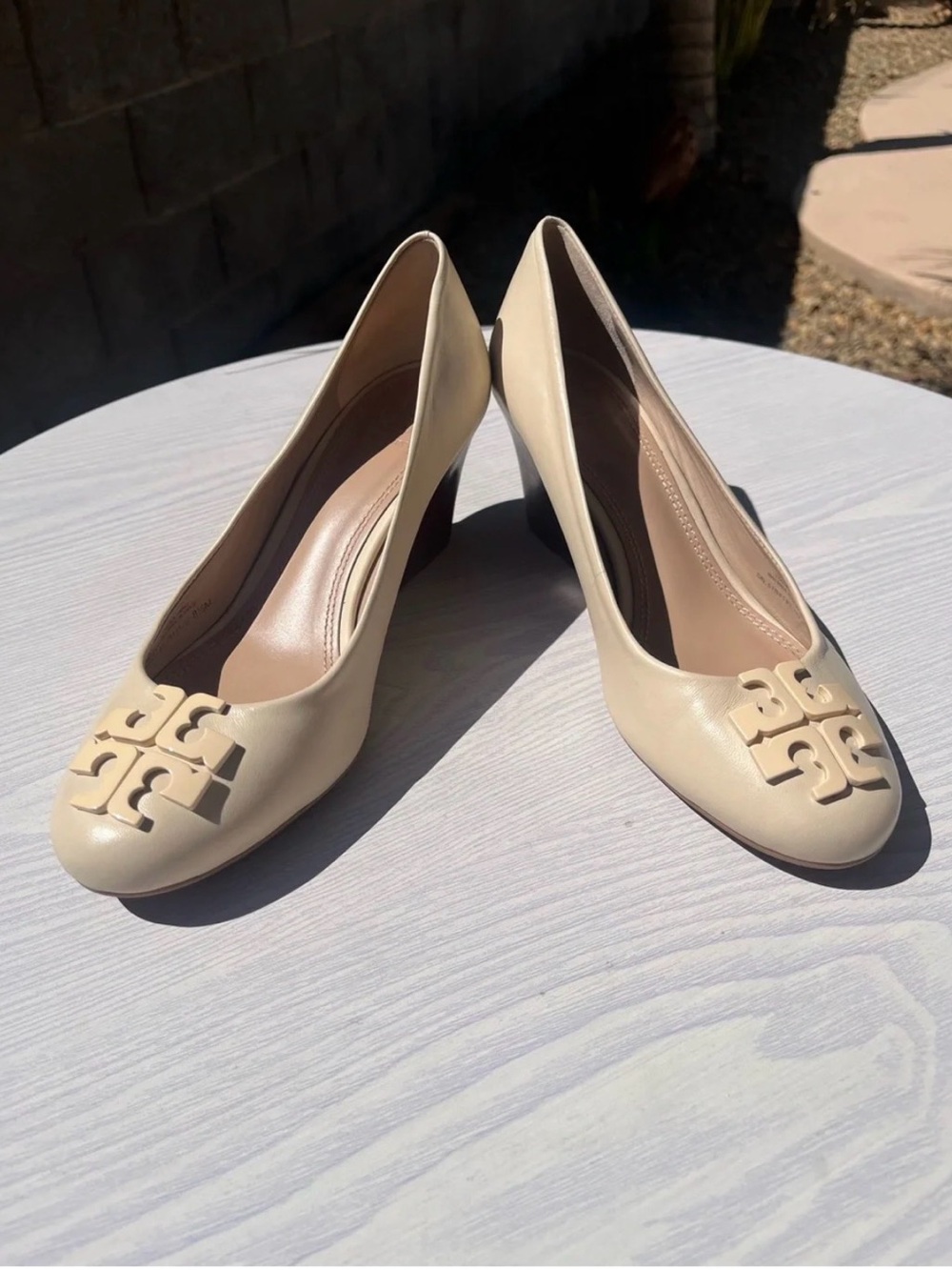Tory Burch Beige Logo Block Heel Pumps 8.5